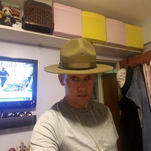 Meet your Posher, Randy